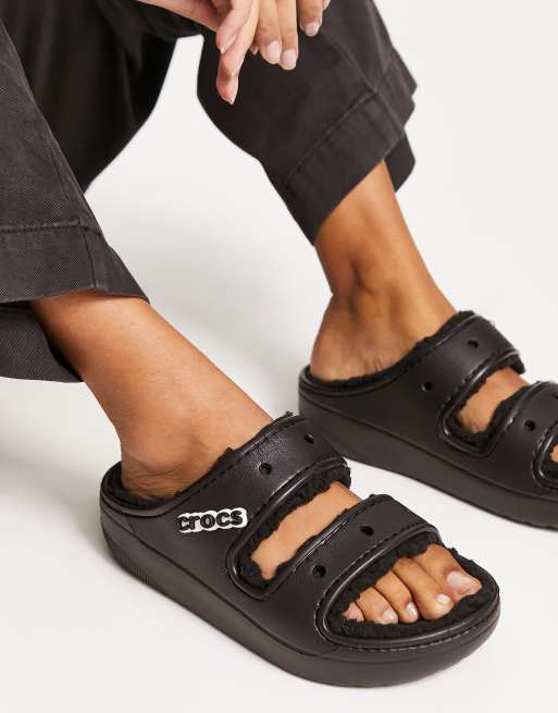 Verwaarlozing Tactiel gevoel Triatleet Crocs Classic cozy sandals in black | ASOS