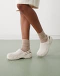 [Crocs] Crocs classic crafted clogs in stucco-Neutral 39-40 BEIGE