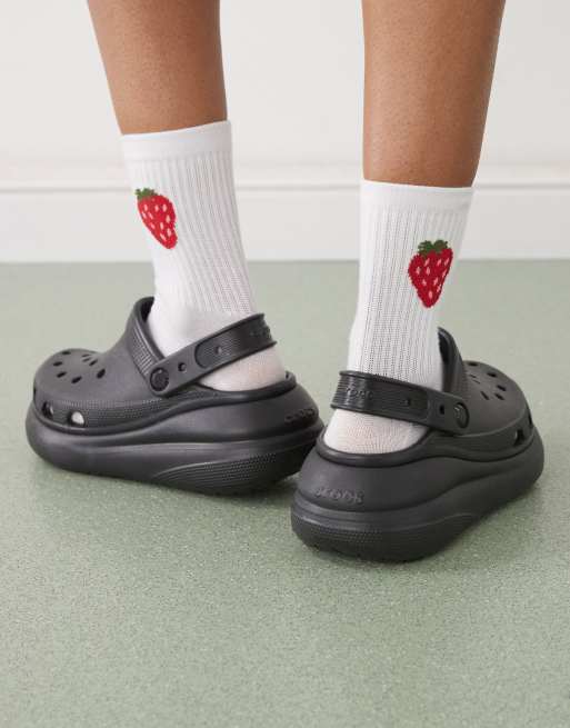 Crocs classic crush clogs in black, 2 of 4