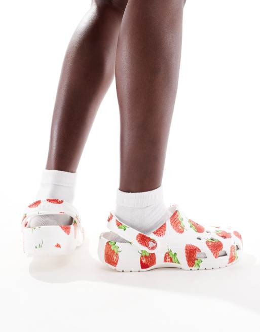 Crocs - Classic Fresh Fruit - Clogs med jordbærprint, 3 af 4