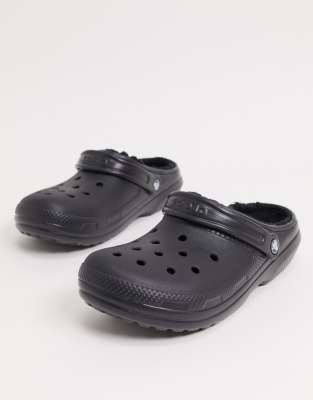 crocs with fur black