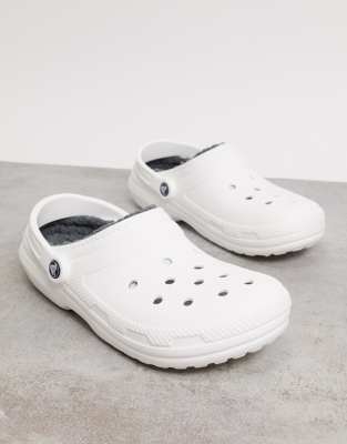 Crocs classic fur lined clogs in white 