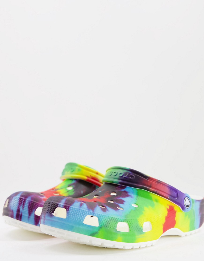 Crocs classic fur lined shoes in classic tie dye-Multi