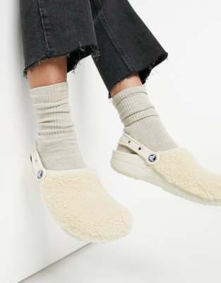 crocs with wool