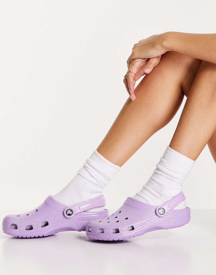 Crocs classic glitter clogs in lilac-Purple