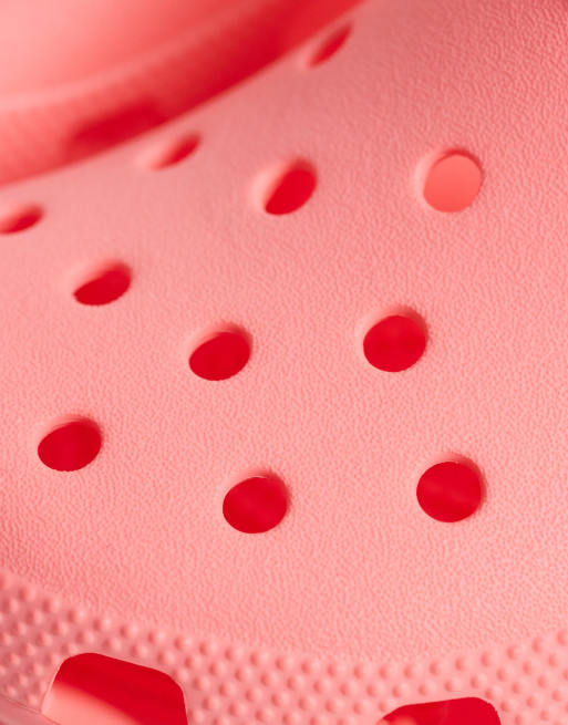 Crocs – Classic – Guavafärgade tofflor, 4 av 4