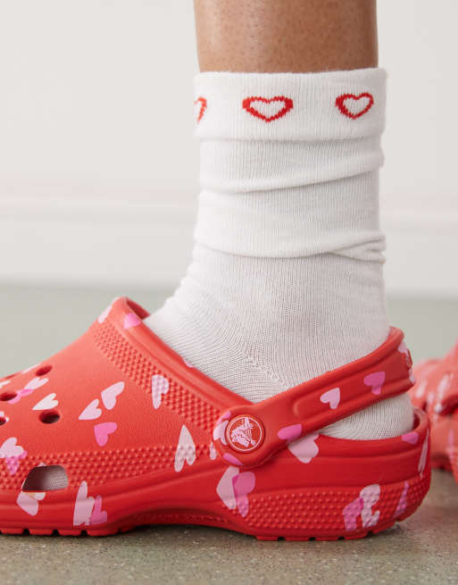 Crocs Classic heart clogs in cherry red, 3 of 4