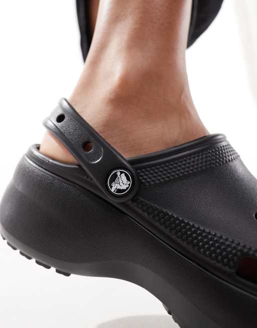 【関税込み】Classic Platform Mules - Crocs - Black - Synthet Crocs classic platform clogs in black | ASOS