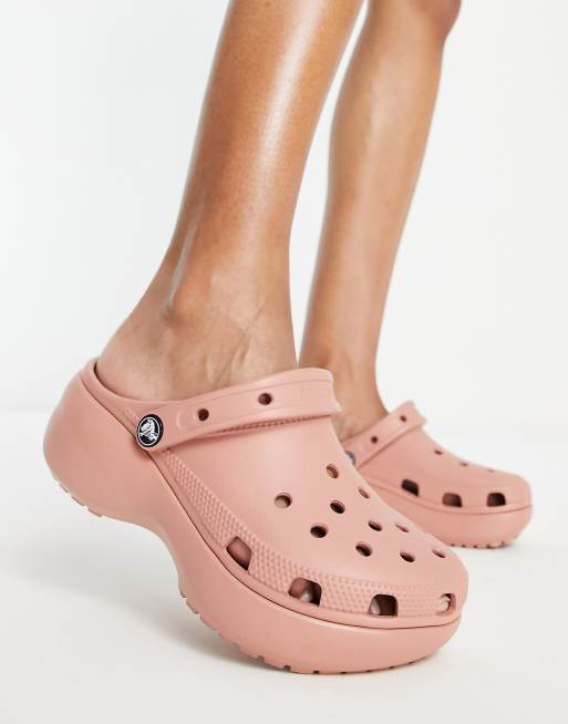 Light pink best sale platform crocs