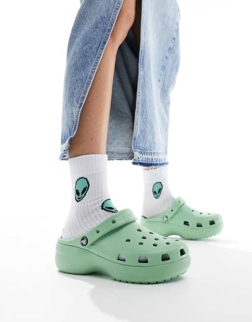 Crocs classic platform clogs in pastel green