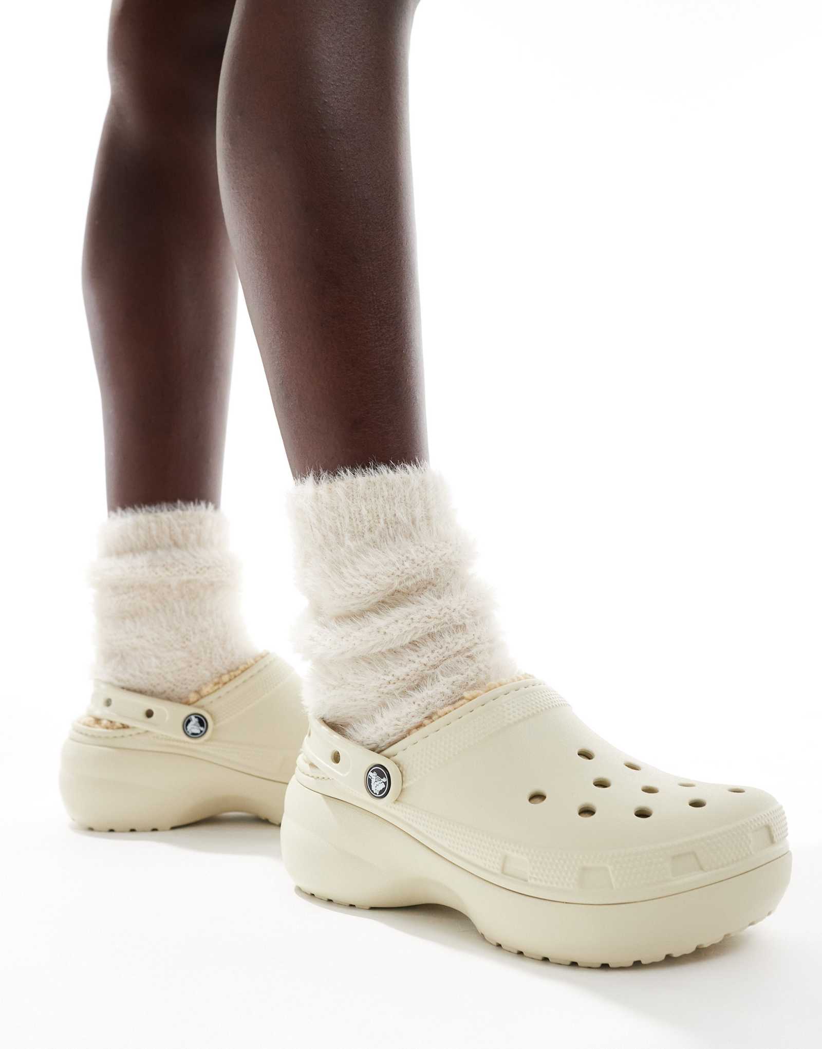 Классические сабо Crocs на костяной подкладке на платформе  