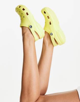 Crocs classic shoes in banana - ASOS Price Checker