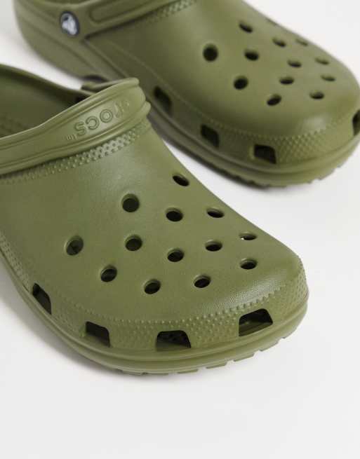 Crocs classic shoes in khaki green | ASOS