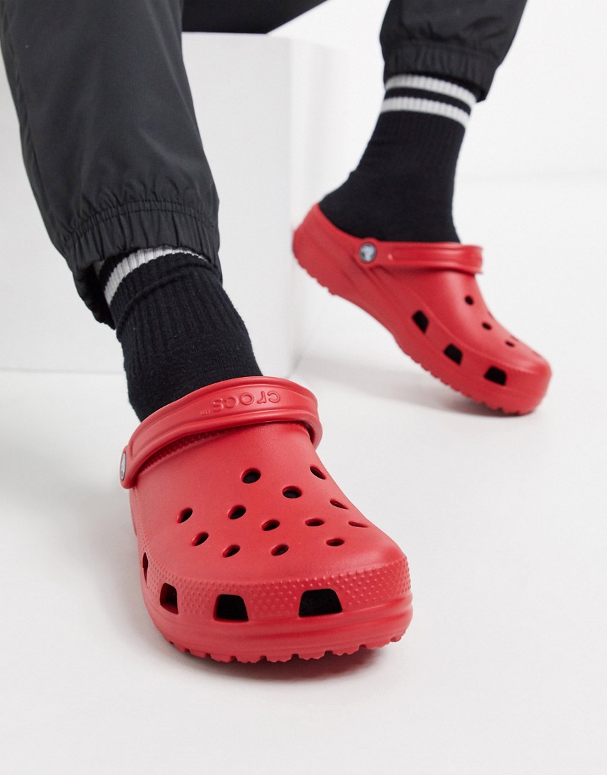 Crocs classic shoes in red