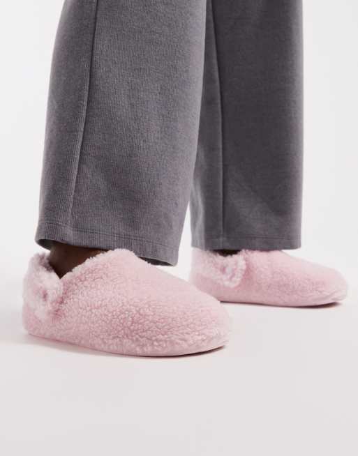 Crocs Cozzzy fleece slipper in pink milk, 3 of 4