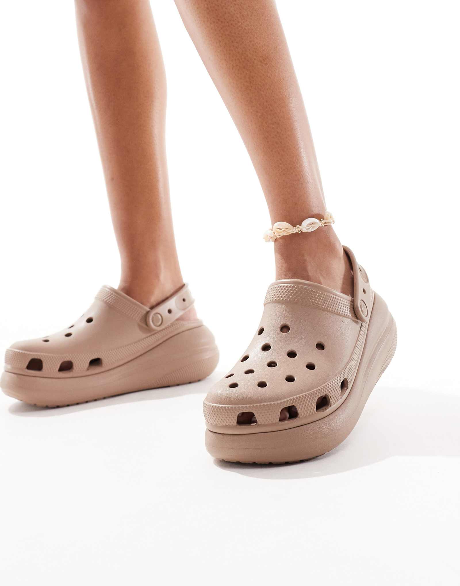 Сабо Crocs crush коричневого цвета