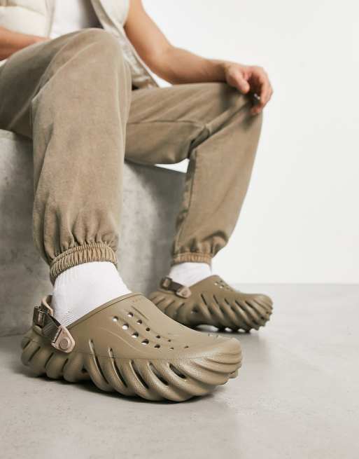 Crocs Echo clogs in beige | ASOS