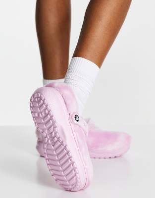 Furry crocs pink online