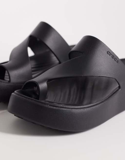 Crocs – Getaway – Czarne sandały na platformie z paskami w kształcie litery H, 3 z 4