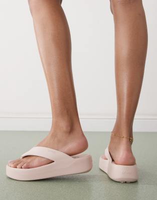 Crocs Getaway Platform Flip Flops In Neutral
