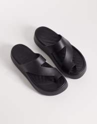 Crocs Getaway Platform Toe Loop sandals in black
