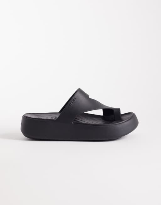 Crocs Getaway platform toe loop sandals in black, 2 of 4