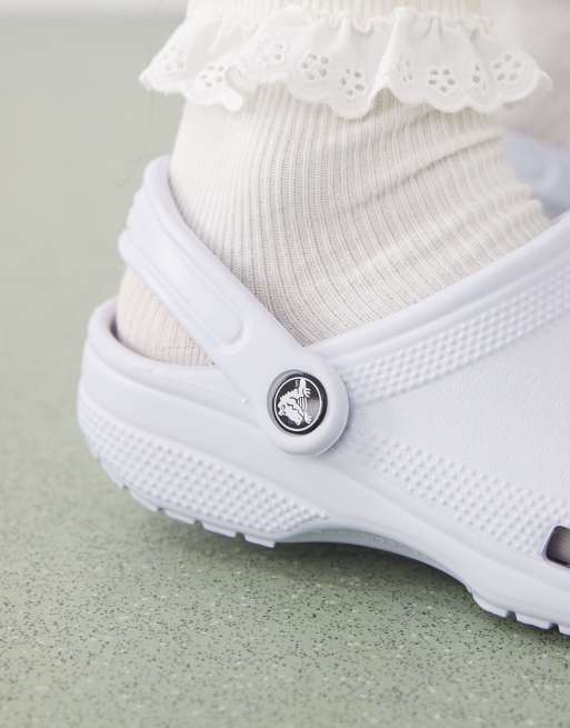 Crocs – Klassische Clogs in Flieder, 3 von 4