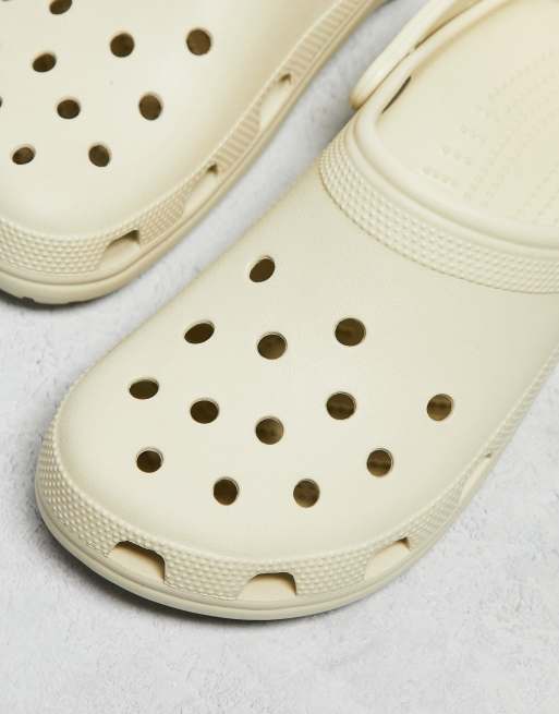 Crocs – Klassische Unisex-Clogs in Knochenweiß, 3 von 4