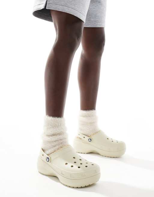 Crocs – Kremowobiałe klasyczne chodaki na platformie z wyściółką  , 4 z 4