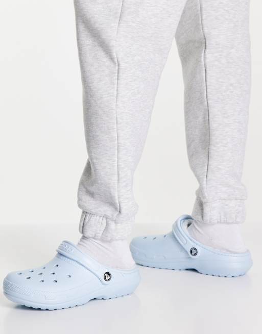 Light blue fur online crocs