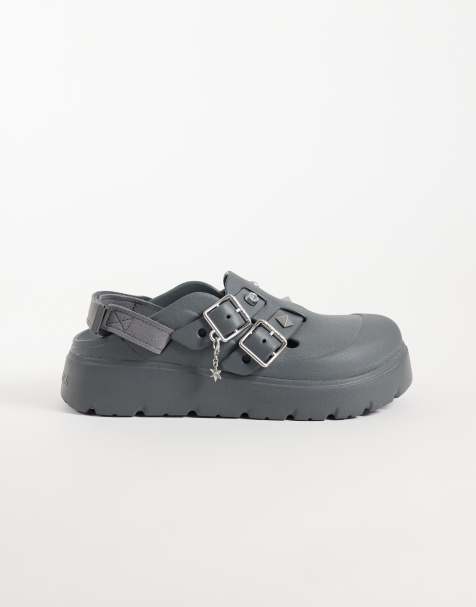 Crocs Loaferette Star Studded clogs in black - view 1