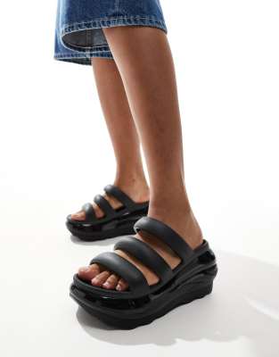 Crocs Mega crush 3 strap sandals in black