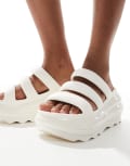 [Crocs] Crocs Mega Crush 3 strap sandals in chalk-White 6 WHITE