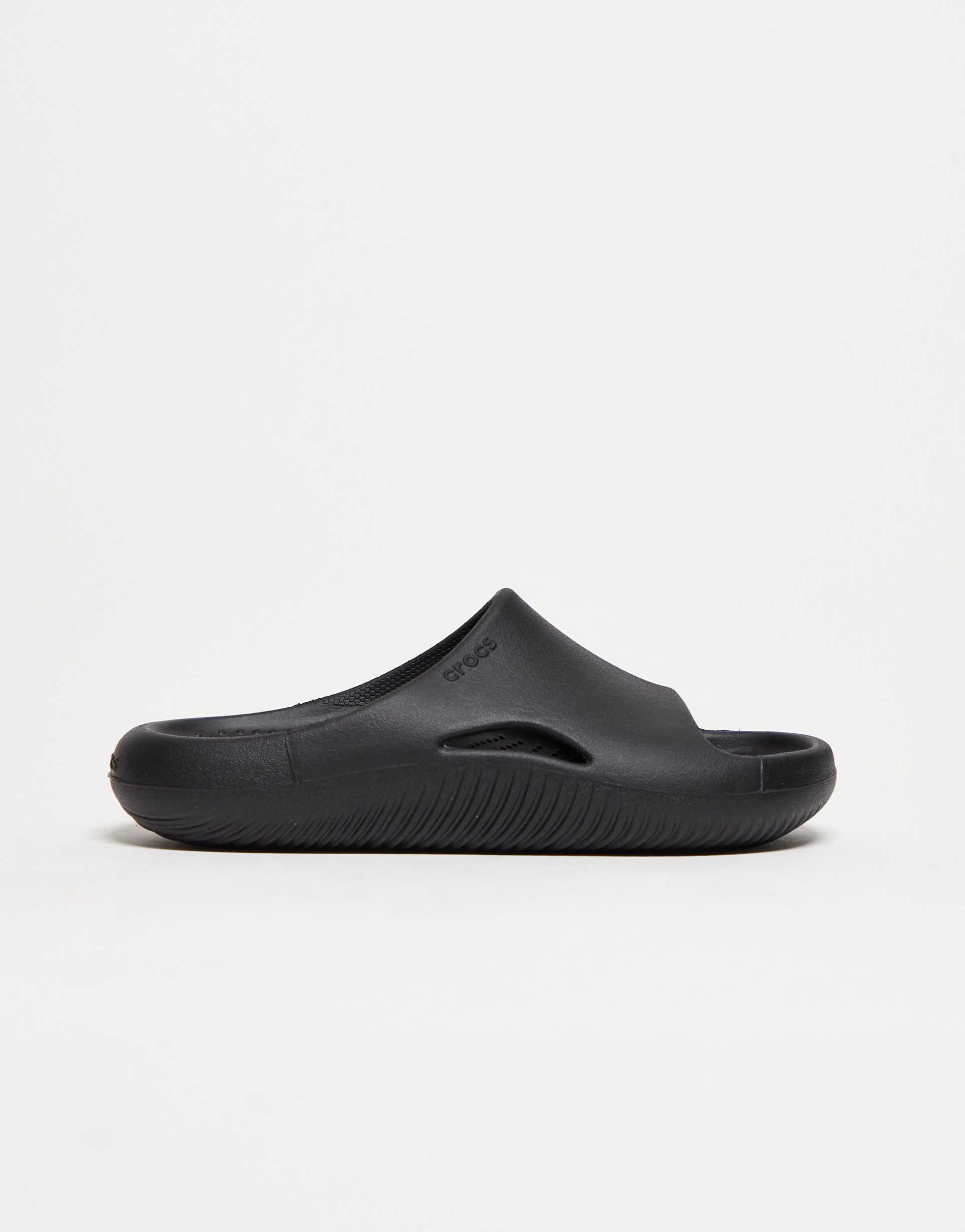 crocs mellow recovery slides in black