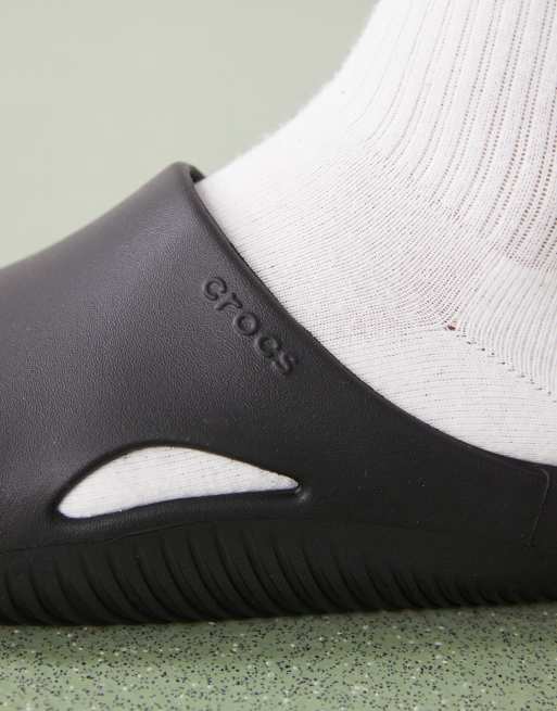 Crocs Mellow slides in black, 3 of 4