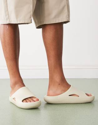 Crocs Mellow Slides In Neutral