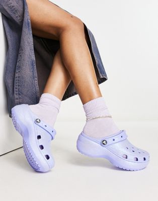 Crocs platform clogs in lilac glitter