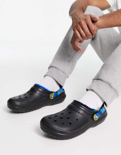 Crocs Sabots classiques doublure en fausse fourrure imprim e