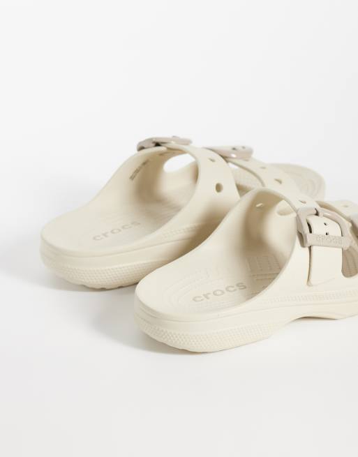 Crocs – Saturday – Beige sandaler med emaljering och spänne, 3 av 4