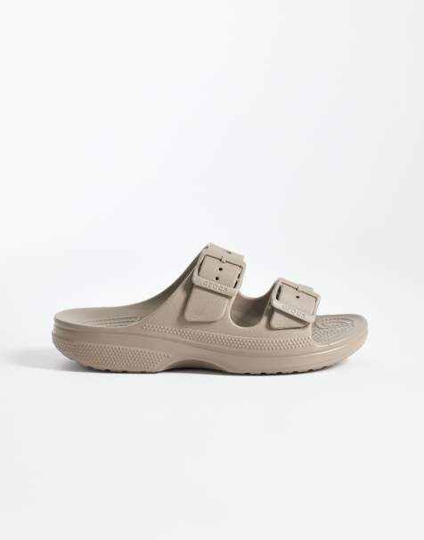 Crocs - Saturday - Sandalen in bruin - view 1