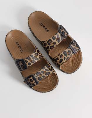 Crocs Crocs Saturday Sandals in leopard print-Brown