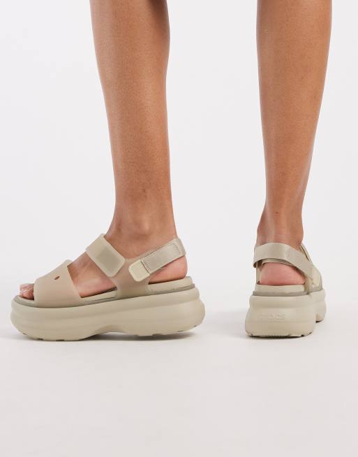 Crocs – Soho Frosted – Beżowe sandały na platformie, 4 z 4
