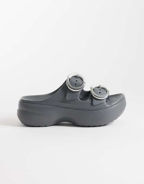 Crocs - Sorte flatform-sandaler med spænde - view 1