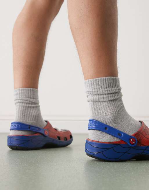 Crocs Spiderman Classic clog in blue, 3 of 4