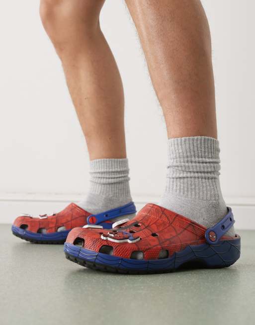 Crocs Spiderman Classic clog in blue, 4 of 4
