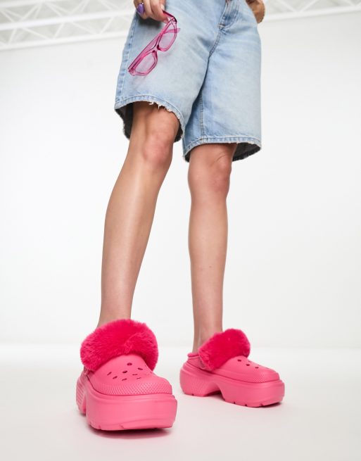 Crocs with hotsell fur pink