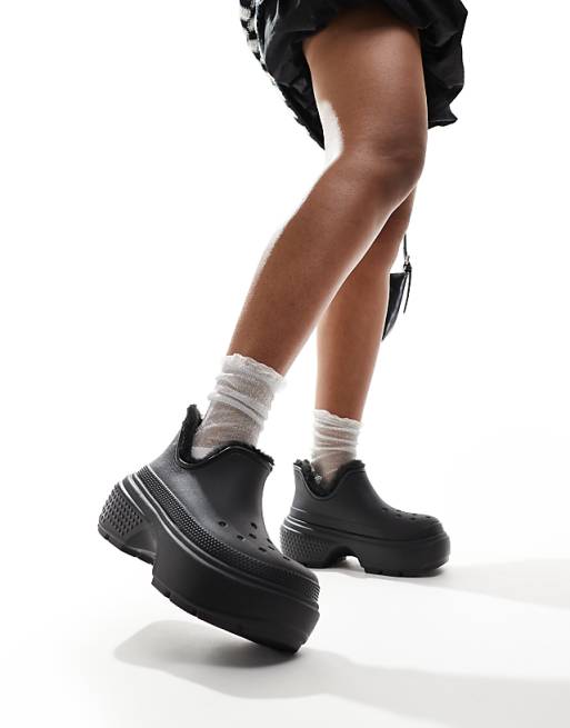 Crocs stomp lined shorty boots in black | ASOS Crocs stomp lined shorty boots in black | ASOS