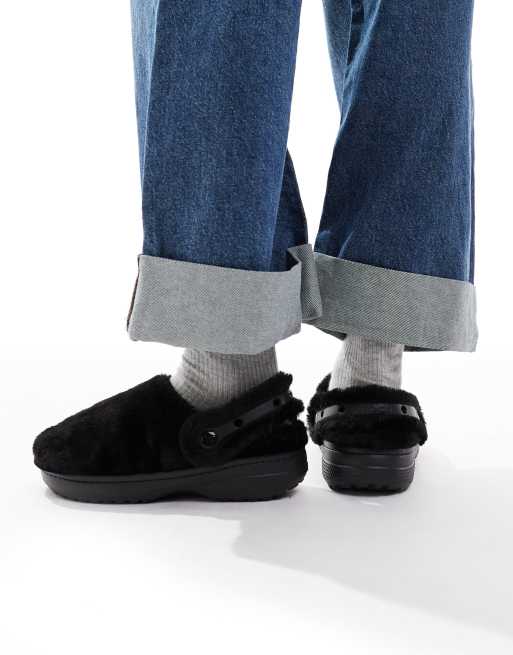 Crocs Unfurgettable clogs in black, 3 of 4