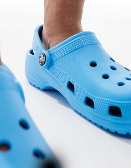 Crocs Unisex Classic clogs in Venetian blue ASOS