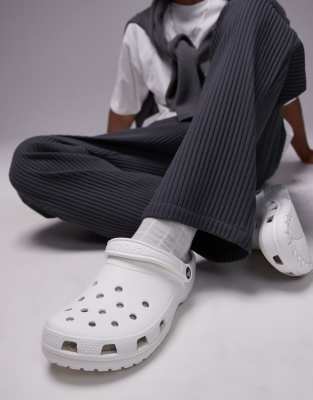 Crocs unisex classic clogs in white φωτογραφία